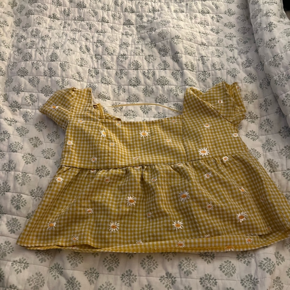 Yellow, size small